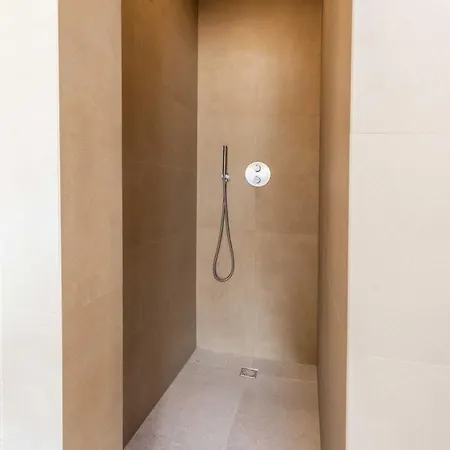 Dimora Dei Maestri Intera * Felline